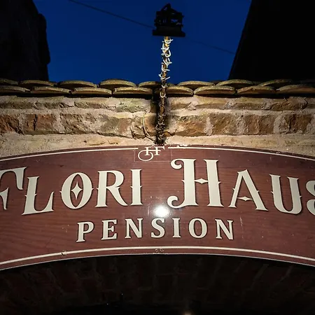 Flori Haus Guest house *